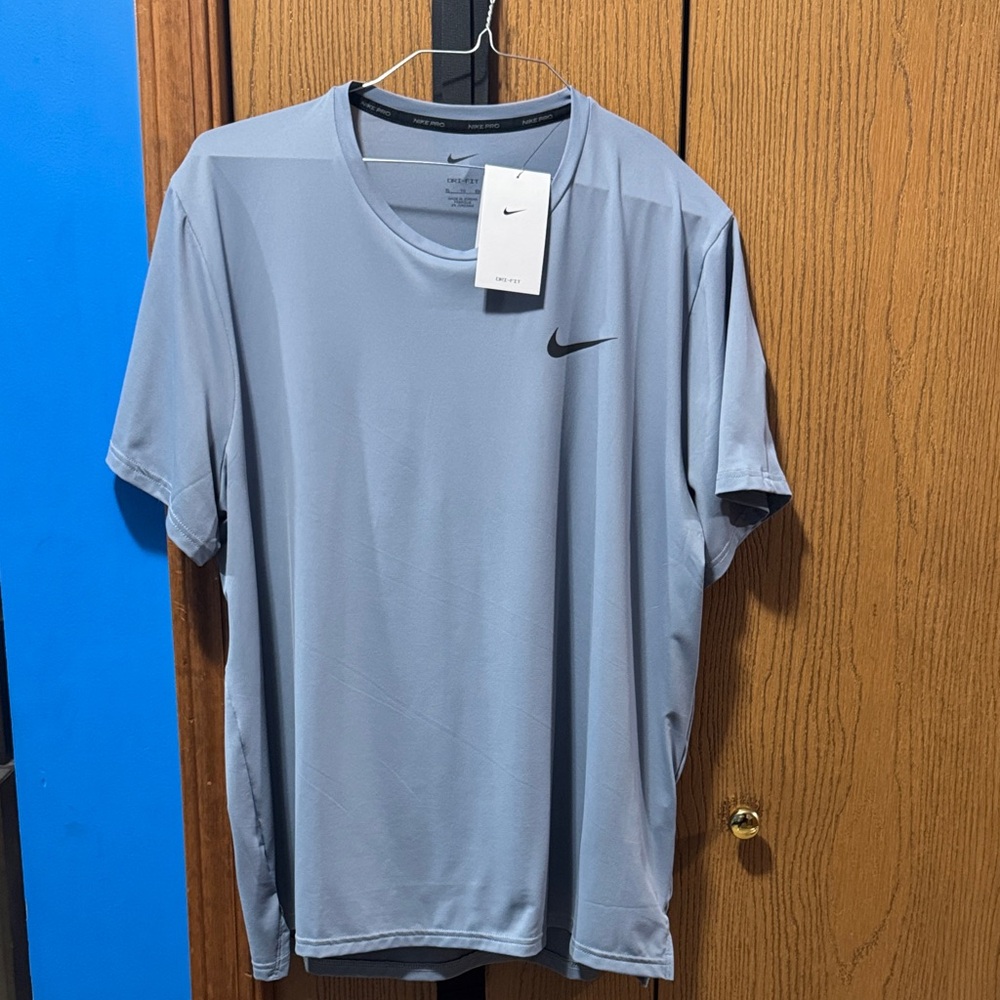 Nike Dri-Fit Men's XL Nike Pro Gray Short Sleeve Tee NWT